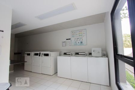 Apartamento à venda com 70m², 2 quartos e 1 vaga Apartamento à venda com 70m², 2 quartos e 1 vagaÁrea comum lavanderia