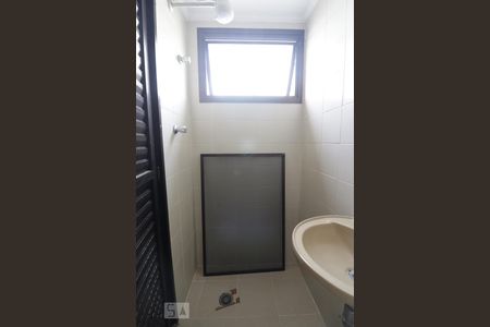 Apartamento à venda com 168m², 4 quartos e 2 vagasBanheiro de Serviço