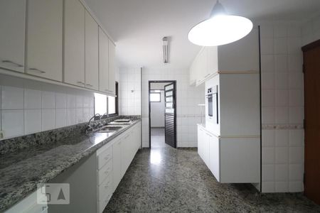 Apartamento à venda com 168m², 4 quartos e 2 vagasCozinha