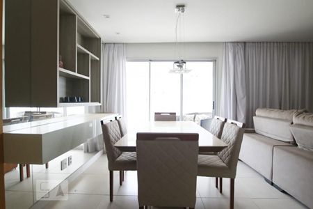 Sala/Sala de Jantar de apartamento para alugar com 3 quartos, 108m² em Jardim Goiás, Goiânia