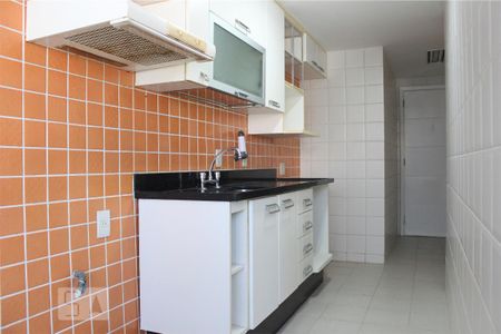 Apartamento para alugar com 95m², 2 quartos e 2 vagasCozinha