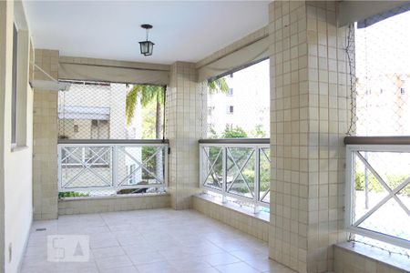 Varanda de apartamento para alugar com 2 quartos, 95m² em Barra da Tijuca, Rio de Janeiro