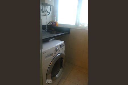 Apartamento para alugar com 56m², 2 quartos e 1 vagaDetalhe da area de serviço