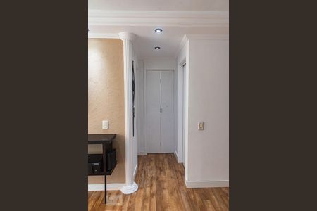 Corredor de apartamento à venda com 2 quartos, 62m² em Jardim Santa Emília, São Paulo