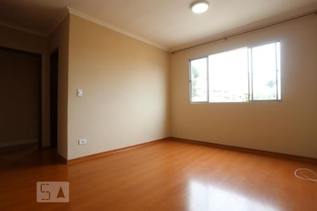 Sala de apartamento para alugar com 2 quartos, 55m² em Quitaúna, Osasco