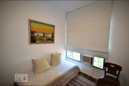 Quarto 1 de apartamento à venda com 3 quartos, 100m² em Laranjeiras, Rio de Janeiro