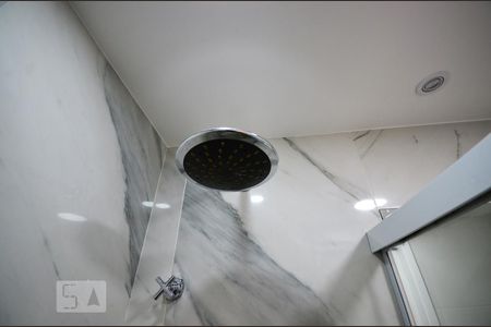 Apartamento à venda com 100m², 3 quartos e 1 vagaChuveiro