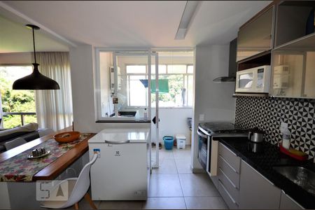 Apartamento à venda com 100m², 3 quartos e 1 vagaCozinha