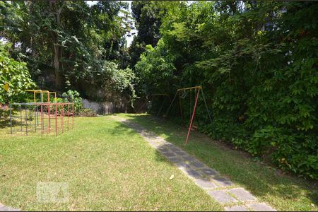 Apartamento à venda com 100m², 3 quartos e 1 vagaÁrea Comum - Playground