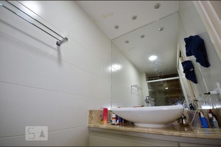 Apartamento à venda com 100m², 3 quartos e 1 vagaBanheiro da Suíte