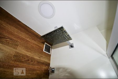 Apartamento à venda com 100m², 3 quartos e 1 vagaChuveiro