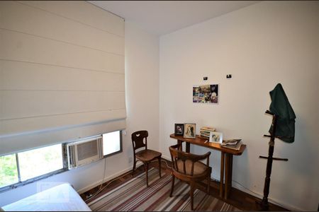Quarto 1 de apartamento à venda com 3 quartos, 100m² em Laranjeiras, Rio de Janeiro