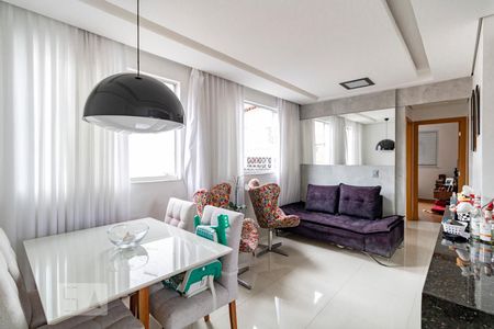 Apartamento para alugar com 61m², 3 quartos e 2 vagasSala