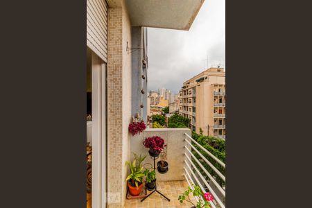 Apartamento à venda com 156m², 3 quartos e sem vagaVaranda