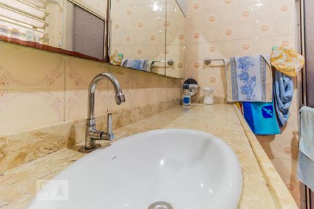 Apartamento à venda com 156m², 3 quartos e sem vagaBanheiro
