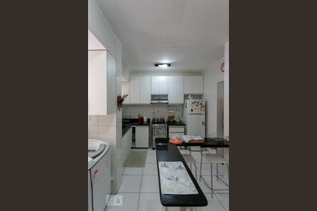 Apartamento para alugar com 77m², 2 quartos e 1 vagaCozinha e Área de Serviço