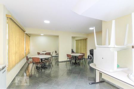 Apartamento à venda com 60m², 2 quartos e 2 vagasSalão de Festas