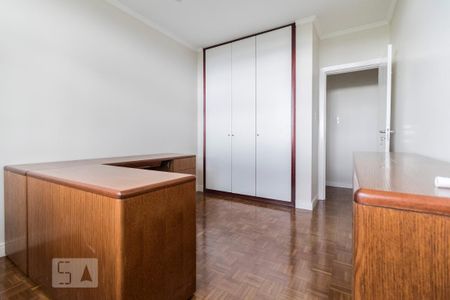 Apartamento para alugar com 157m², 4 quartos e 1 vaga Apartamento para alugar com 157m², 4 quartos e 1 vagaQuarto 3