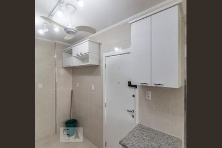 Apartamento para alugar com 157m², 4 quartos e 1 vaga Apartamento para alugar com 157m², 4 quartos e 1 vagaDetalhe da area de serviço
