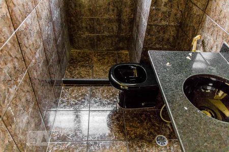 Apartamento à venda com 45m², 2 quartos e sem vagaBanheiro