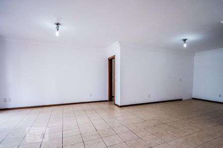 Sala de apartamento à venda com 4 quartos, 150m² em Vila Itapura, Campinas