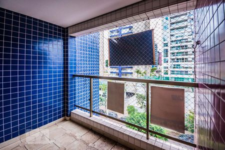 Sacada de apartamento à venda com 4 quartos, 150m² em Vila Itapura, Campinas