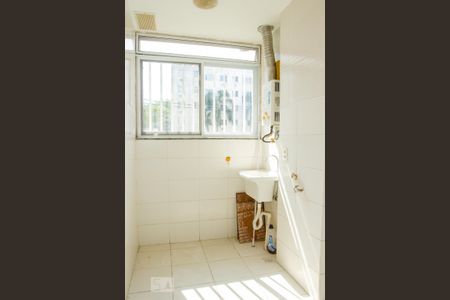 Apartamento à venda com 44m², 2 quartos e 1 vagaCozinha e Área de Serviço