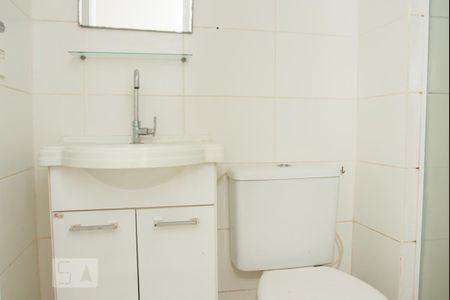 Banheiro de apartamento à venda com 2 quartos, 44m² em Vargem Pequena, Rio de Janeiro