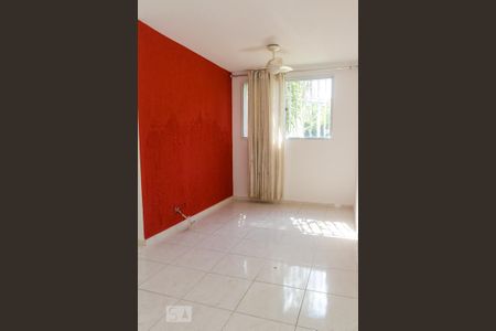 Sala de apartamento à venda com 2 quartos, 44m² em Vargem Pequena, Rio de Janeiro