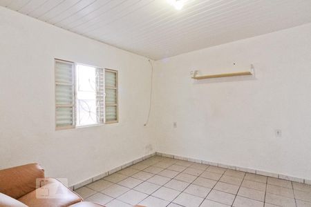 Casa para alugar com 45m², 1 quarto e sem vagaQuarto