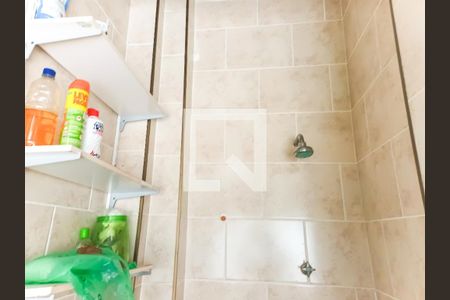 Casa de condomínio à venda com 163m², 3 quartos e 1 vaga Casa de condomínio à venda com 163m², 3 quartos e 1 vagaBanheiro