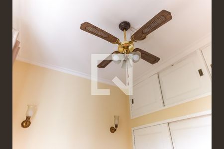 Casa de condomínio à venda com 163m², 3 quartos e 1 vaga Casa de condomínio à venda com 163m², 3 quartos e 1 vagaQuarto