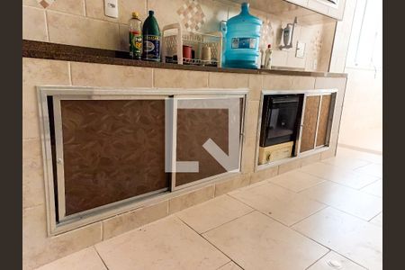 Casa de condomínio à venda com 163m², 3 quartos e 1 vaga Casa de condomínio à venda com 163m², 3 quartos e 1 vagaCozinha