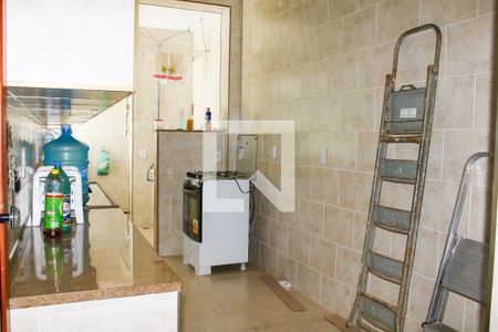 Casa de condomínio à venda com 163m², 3 quartos e 1 vaga Casa de condomínio à venda com 163m², 3 quartos e 1 vagaCozinha