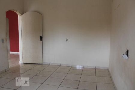 Quarto de casa à venda com 6 quartos, 160m² em Vila União (zona Leste), São Paulo