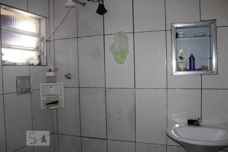 Casa à venda com 160m², 6 quartos e 2 vagasBanheiro