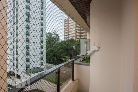 Apartamento à venda com 200m², 3 quartos e 3 vagasvaranda