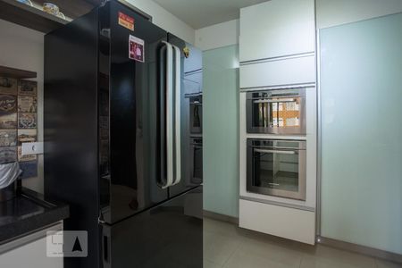 Apartamento à venda com 200m², 3 quartos e 3 vagasCozinha