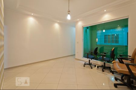 Casa à venda com 170m², 3 quartos e 2 vagas Casa à venda com 170m², 3 quartos e 2 vagasSala 2