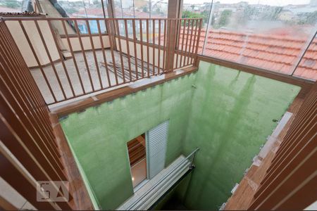 Casa à venda com 170m², 3 quartos e 2 vagas Casa à venda com 170m², 3 quartos e 2 vagasTerraço