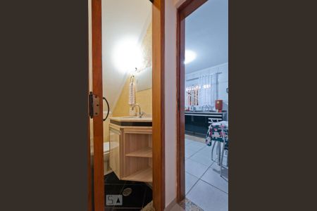 Casa à venda com 170m², 3 quartos e 2 vagas Casa à venda com 170m², 3 quartos e 2 vagasLavabo