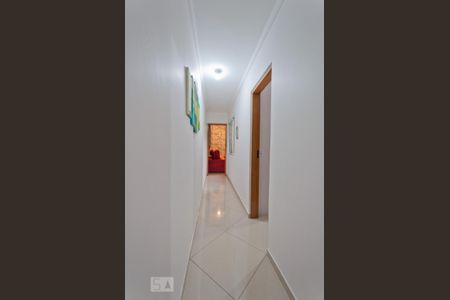 Casa à venda com 170m², 3 quartos e 2 vagas Casa à venda com 170m², 3 quartos e 2 vagasCorredor