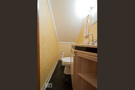 Casa à venda com 170m², 3 quartos e 2 vagas Casa à venda com 170m², 3 quartos e 2 vagasLavabo