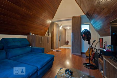 Casa à venda com 170m², 3 quartos e 2 vagas Casa à venda com 170m², 3 quartos e 2 vagasSala de TV 2