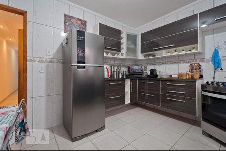 Casa à venda com 170m², 3 quartos e 2 vagas Casa à venda com 170m², 3 quartos e 2 vagasCozinha