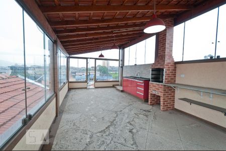 Casa à venda com 170m², 3 quartos e 2 vagas Casa à venda com 170m², 3 quartos e 2 vagasTerraço