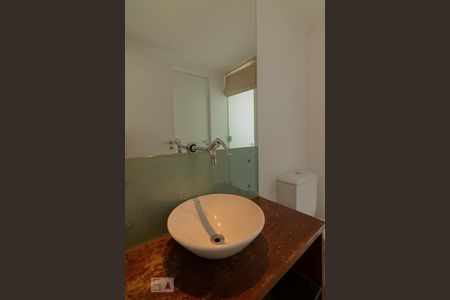 Lavabo de apartamento à venda com 2 quartos, 140m² em Vila Olímpia, São Paulo
