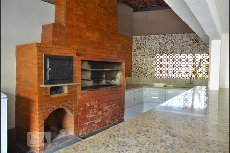 Apartamento para alugar com 98m², 2 quartos e 1 vagaÁrea comum - Churrasqueira