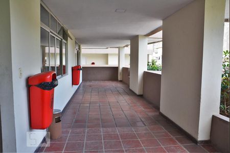Apartamento para alugar com 98m², 2 quartos e 1 vagaÁrea comum - Salão de festas