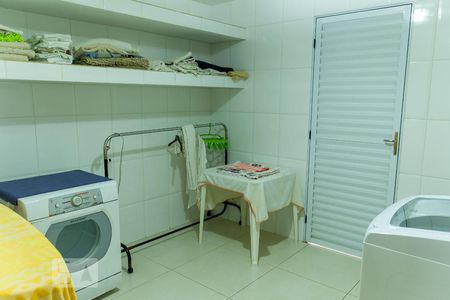 Casa à venda com 400m², 4 quartos e 4 vagasÁrea de Serviço